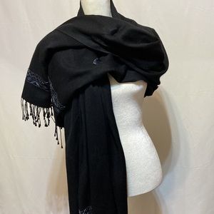 TOTO BEAUTIFUL HEAVY WEIGHT BLACK FRINGED AND BEADED SCARF/SHAWL